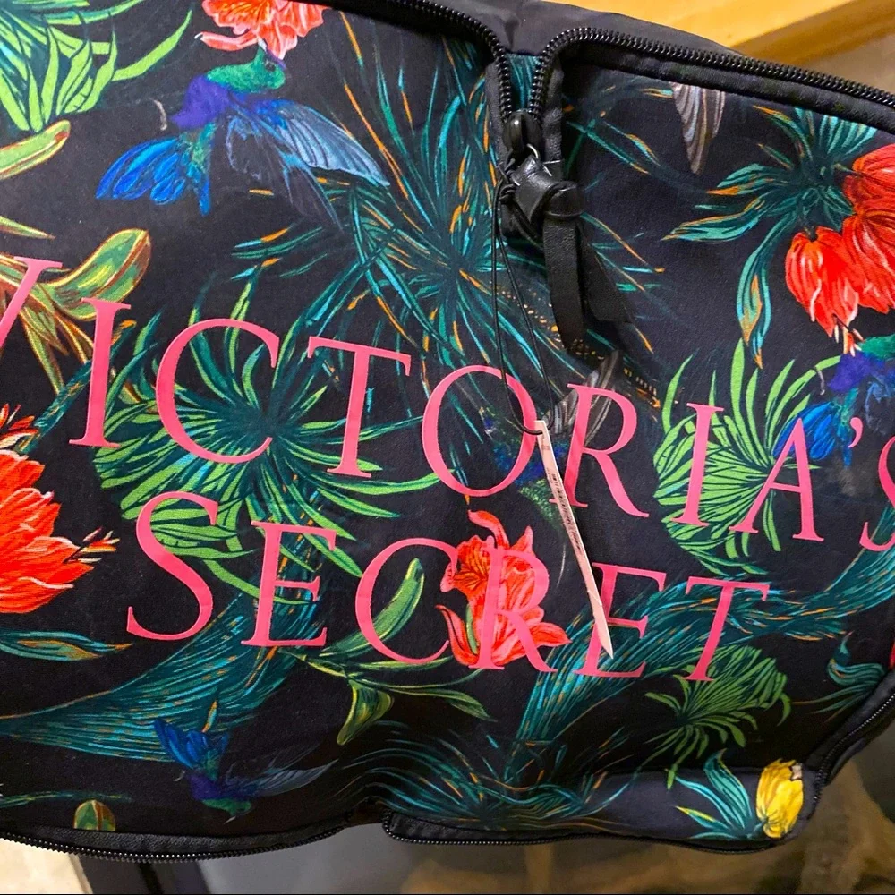 Victoria’s Secret Tote - Picture 2 of 4